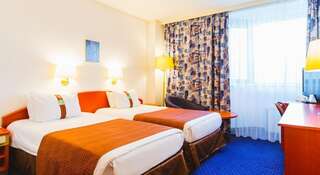 Гостиница Холидэй Инн Виноградово Долгопрудный Стандартный двухместный номер с 1 кроватью или 2 отдельными кроватями-2